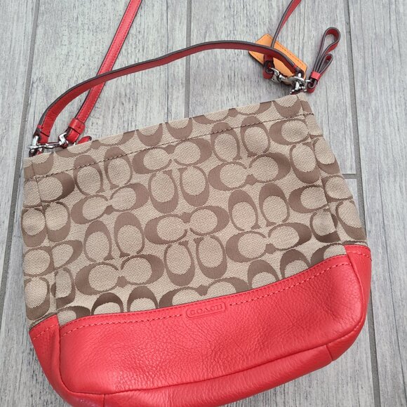 Coach Signature C Crossbody Bag with Red Leather Trim - Picture 3 of 10